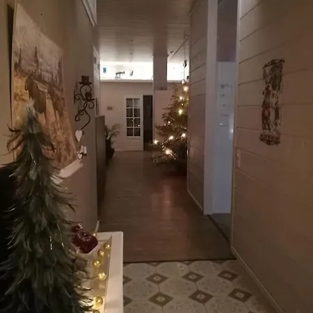 Blueberry Hill With Car *