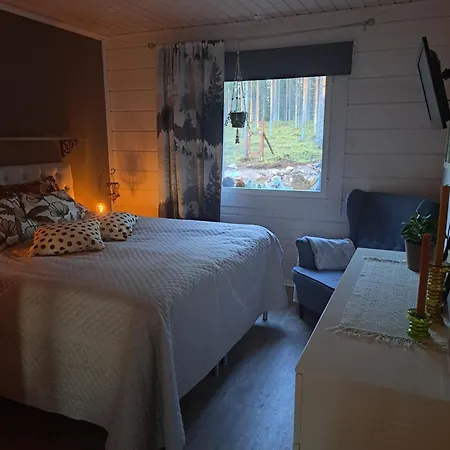 Blueberry Hill With Car Villa