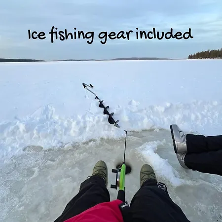 Blueberry Hill With Car Βίλα Raanujärvi